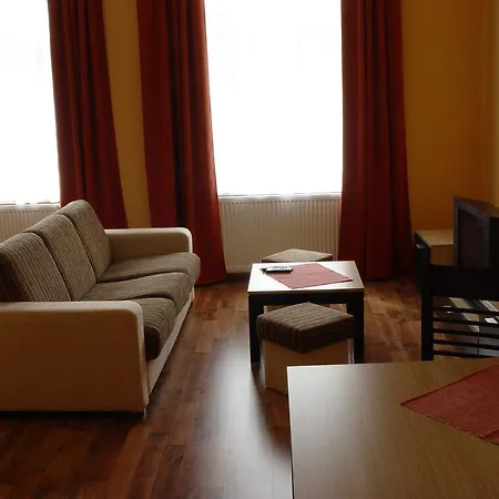 Larischova Vila 게스트하우스 4*