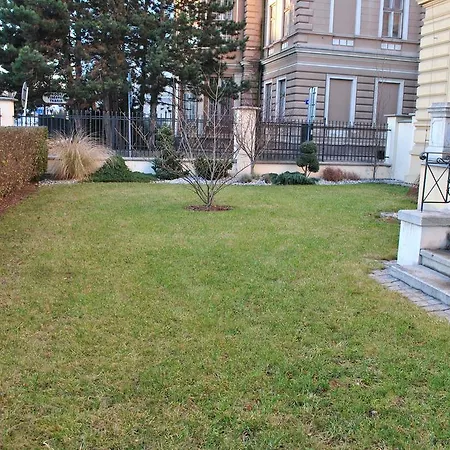 게스트하우스 Larischova Vila 크르노프